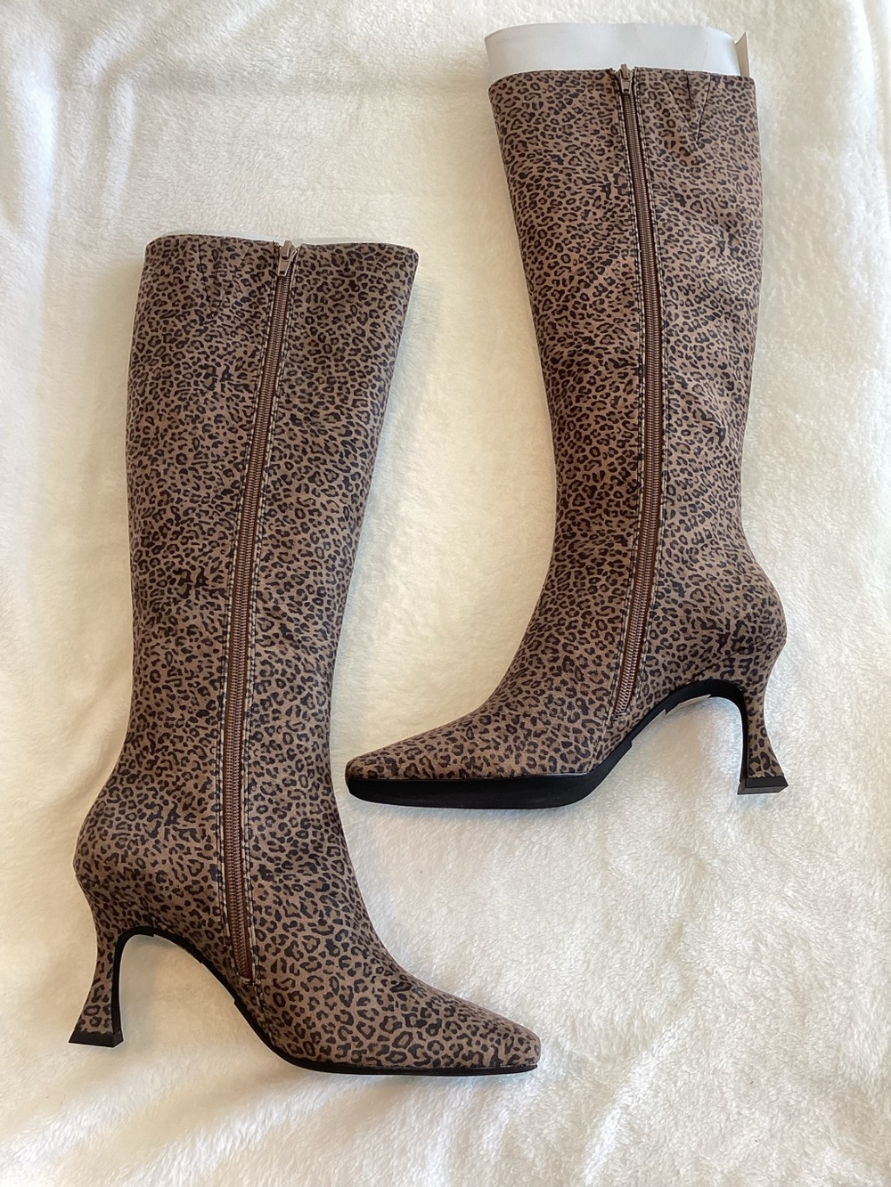 Jeffrey Campbell Knee High Boots Checkmate New 8 Cheetah Print Anthropologie - Picture 4 of 12